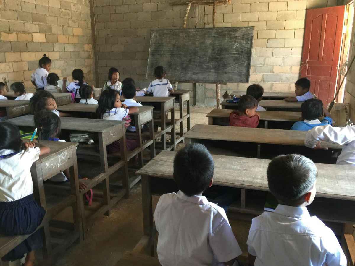 Schulbau nahe Anlong Veng