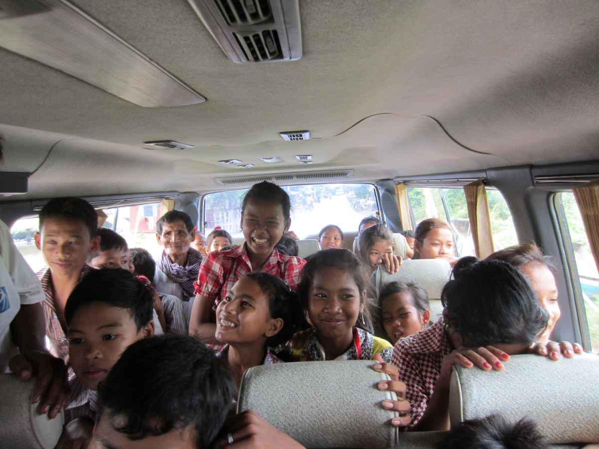 Besuch in Angkor Wat mit den Kindern aus Preksromot #2